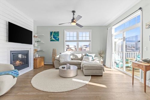 unit-7-201 Holland Ln, Williston, VT, 05495-8080 | Card Image