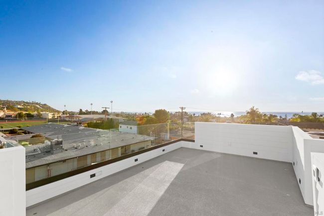7214 Fay Ave, House other with 4 bedrooms, 3 bathrooms and 2 parking in La Jolla CA | Image 15