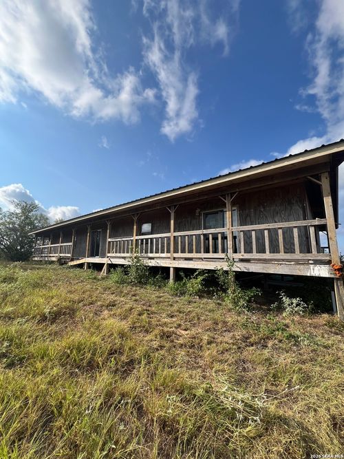 3840 County Road 427, Stockdale, TX, 78160-6343 | Card Image