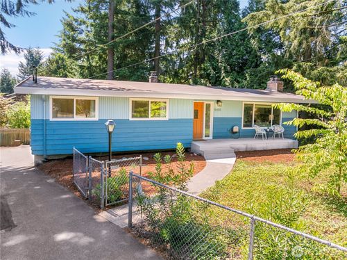 16405 Burke Ave N, Shoreline, WA, 98133-5853 | Card Image