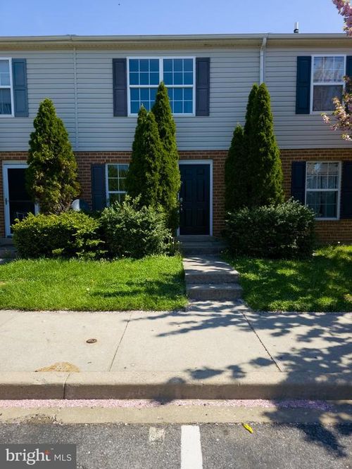 546 Wellington Ct, FREDERICK, MD, 21703-6179 | Card Image