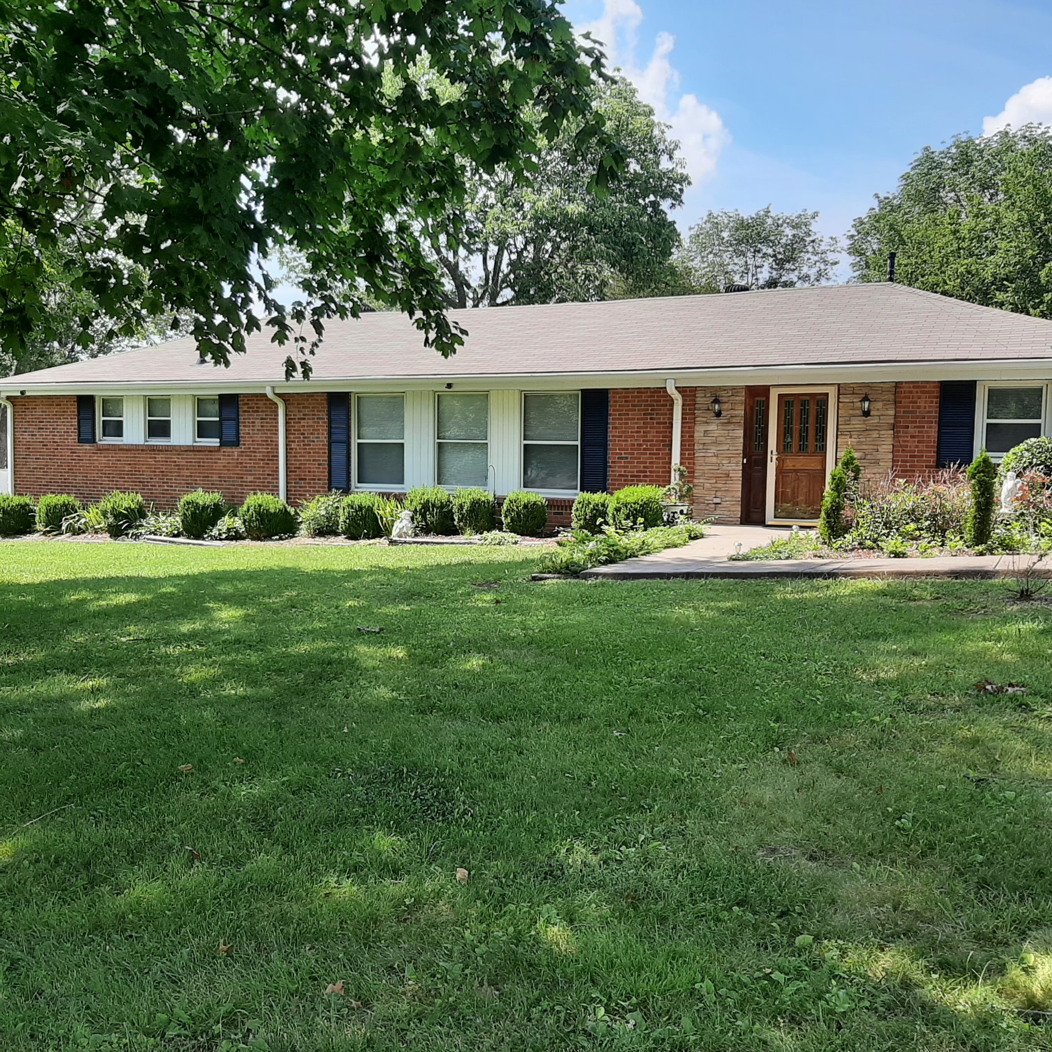 Nesbitt Ln, Madison, TN 37115
