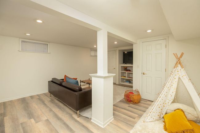 Lower Level Family Room | Image 19