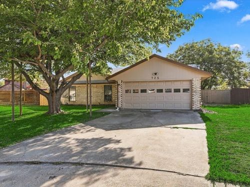 725 Southridge Court, Grand Prairie, TX, 75052 | Card Image