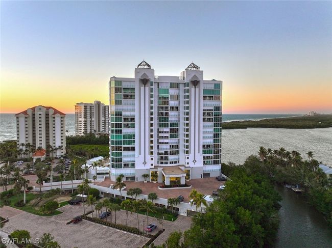 Baypointe at Sunset | Image 34