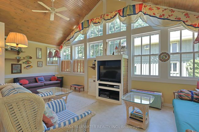 5 Philip St, House other with 7 bedrooms, 5 bathrooms and 5 parking in Huron ON | Image 30