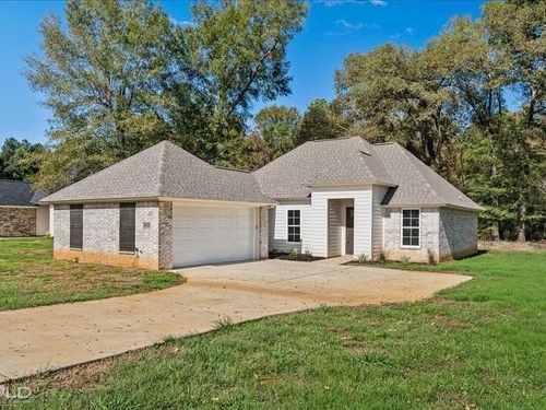 9436 N Pointe Cir, Greenwood, LA, 71033-2812 | Card Image