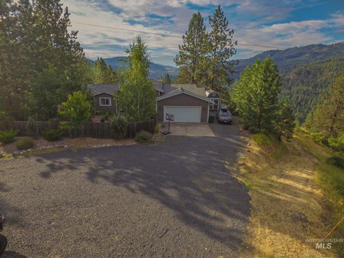 845 Upper Fords Creek Rd, Orofino, ID, 83544-6218 | Card Image