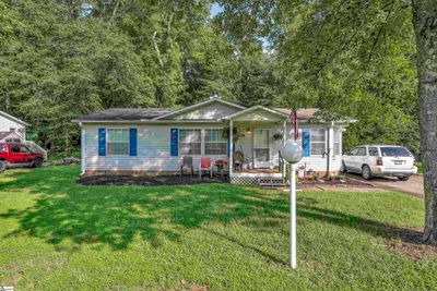 129 Notchwoods Drive, Home with 3 bedrooms, 2 bathrooms and null parking in Boiling Springs SC | Image 2