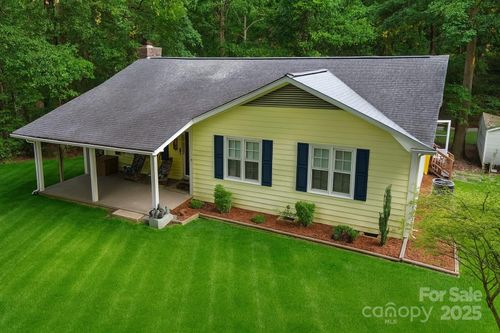 2929 Matoka Trl, Matthews, NC, 28104-0573 | Card Image