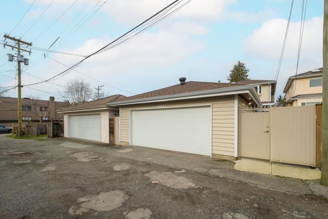 2068 W 44 Th Avenue, House other with 4 bedrooms, 3 bathrooms and 2 parking in Vancouver BC | Image 23