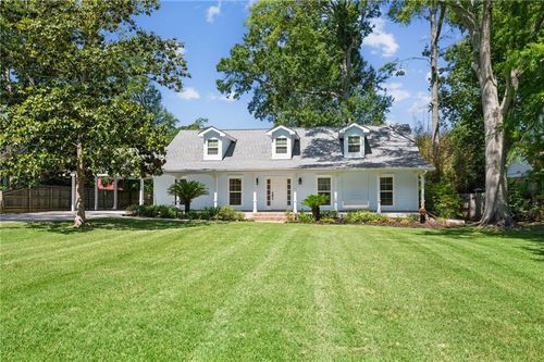 310 Scotchpine Dr, Mandeville, LA, 70471-2547 | Card Image