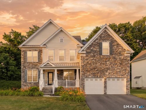 10 Reid Ln, Bethel, CT, 06801-1665 | Card Image
