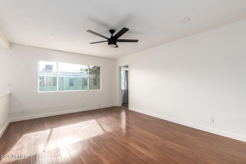 d-215-2569 W Berridge Ln, Phoenix, AZ, 85017-2211 | Card Image