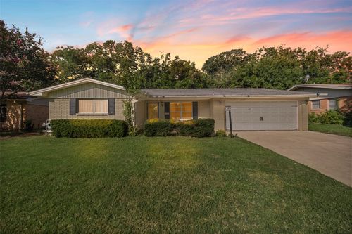 2227 Hanover Dr, Waco, TX, 76710-2659 | Card Image