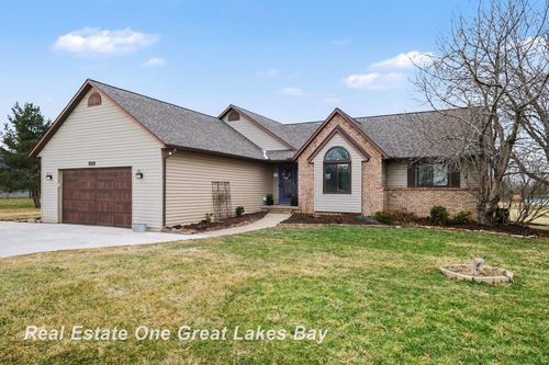 2024 Montague Rd, Davison, MI, 48423-9150 | Card Image