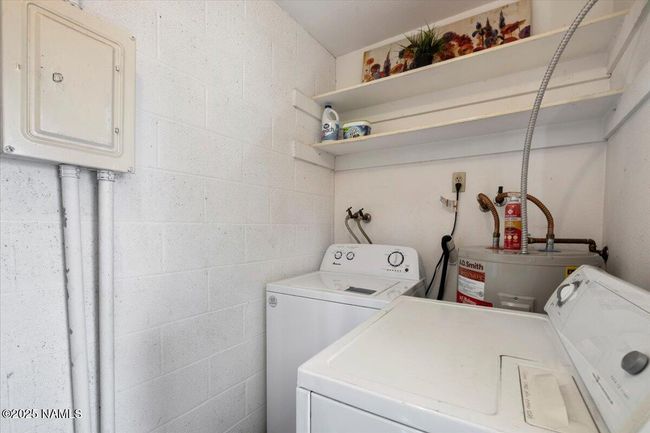 811 E Eugie Ave, Townhouse with 2 bedrooms, 2 bathrooms and null parking in Phoenix AZ | Image 15