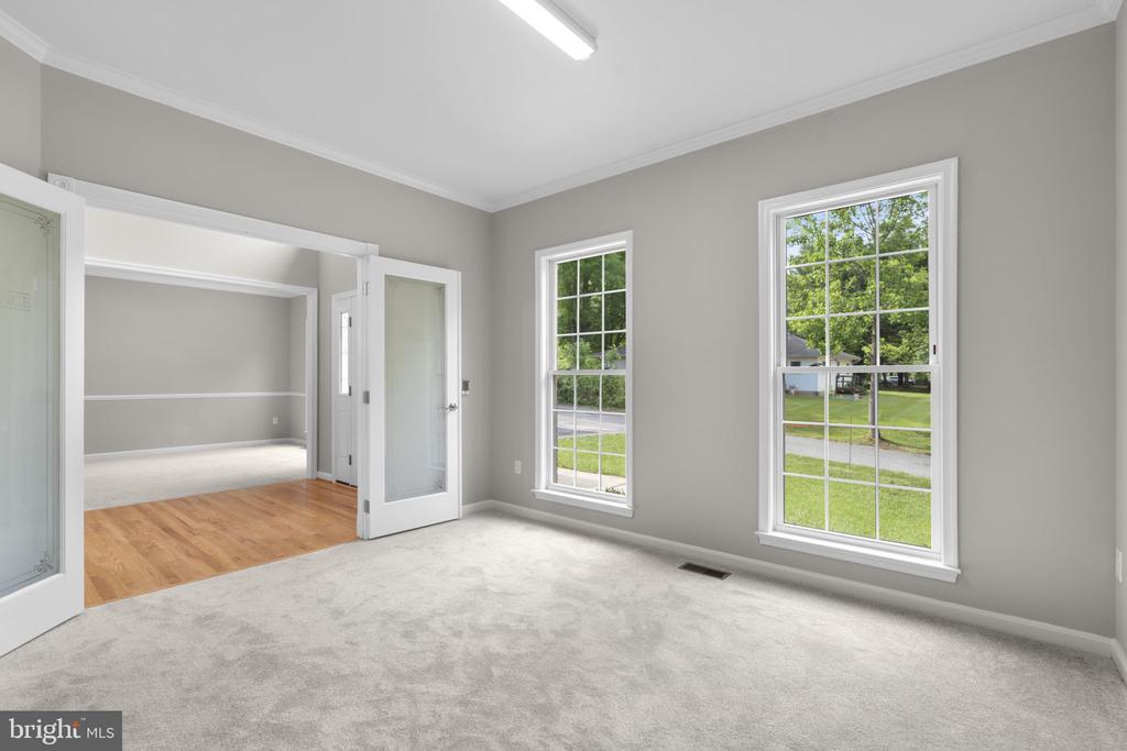 Residential in ELLICOTT CITY 5