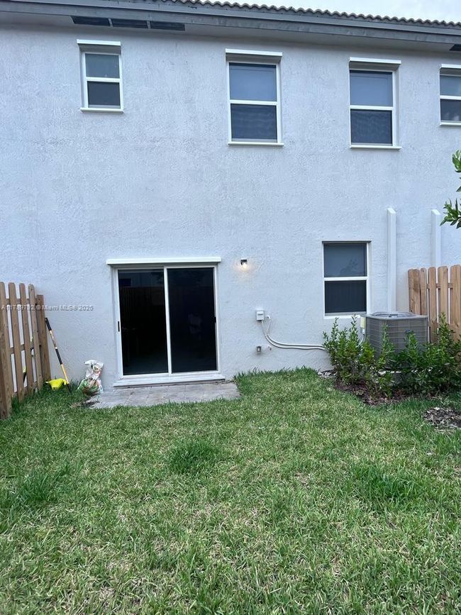 0 - 2620 Se 10 Th St, Townhouse with 3 bedrooms, 3 bathrooms and null parking in Homestead FL | Image 4