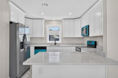 50 Armington Ave, Providence, RI, 02908-5203 | Card Image