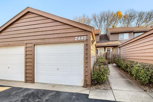 2440 Crestwood Dr, North Saint Paul, MN, 55109-2254 | Card Image
