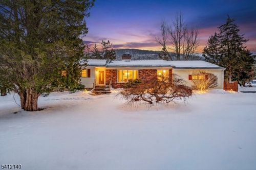 38 Butternut Dr, Vernon, NJ, 07462-3301 | Card Image