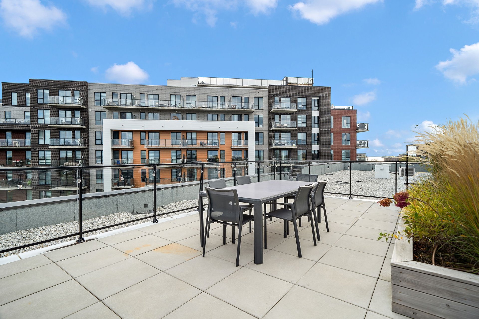Residential Lease in Pointe-Claire 2
