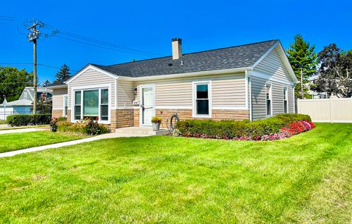 8150 W Winnemac Ave, Norridge, IL, 60706-3143 | Card Image