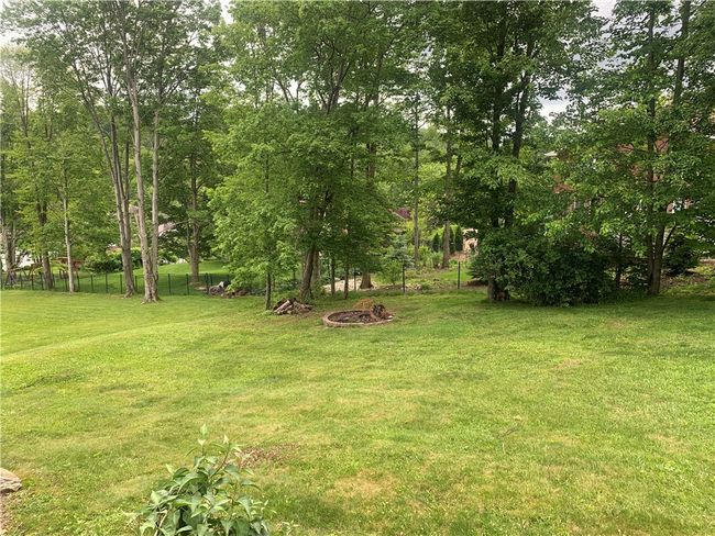 306 Marigold Drive, House other with 4 bedrooms, 3 bathrooms and 2 parking in Unity Twp PA | Image 20