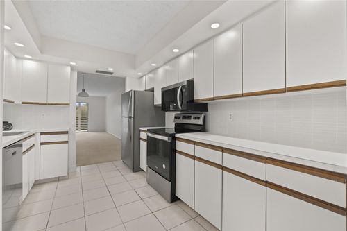 apt-j3-1801 Eleuthera Pt, Coconut Creek, FL, 33066-2853 | Card Image