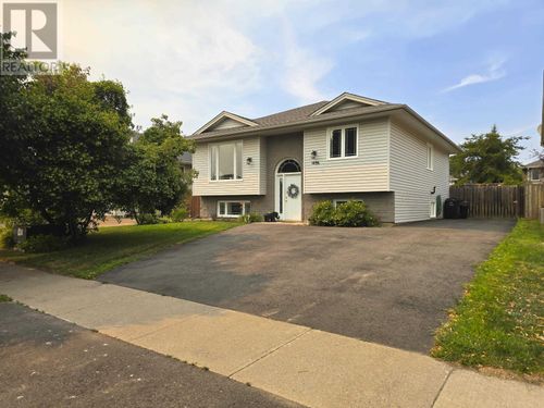 1486 Hutton Park Dr, Thunder Bay, ON, P7G1E5 | Card Image