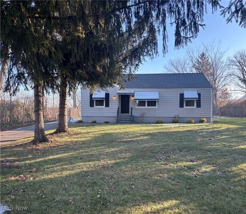 2771 Stark Dr, Willoughby Hills, OH, 44094-9113 | Card Image