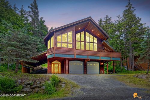 935 Timberline Dr, Girdwood, AK, 99587 | Card Image