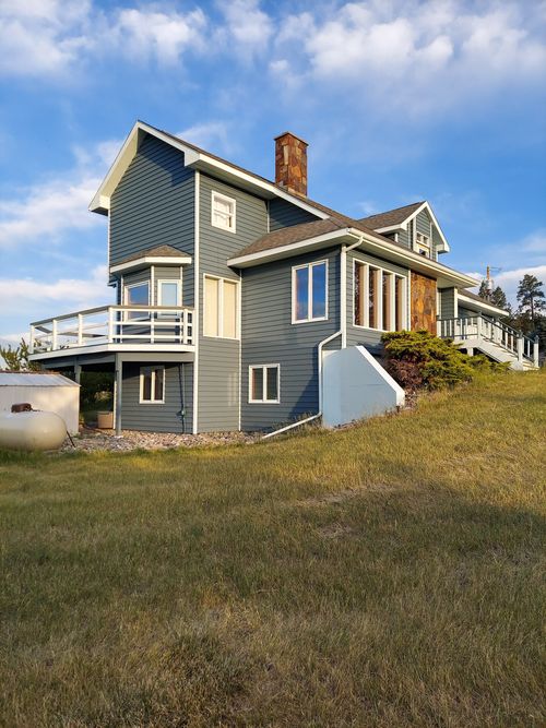458 Eureka Heights Rd, Eureka, MT, 59917 | Card Image
