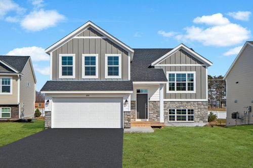 611 47th Ave Ne, Saint Cloud, MN, 56304-4663 | Card Image