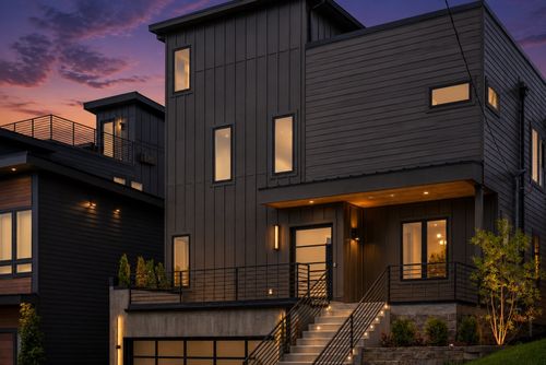 302 35th Ave N, Nashville, TN, 37209-3921 | Card Image