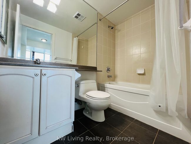 1201 - 80 Absolute Ave, Condo with 2 bedrooms, 2 bathrooms and 1 parking in Mississauga ON | Image 10