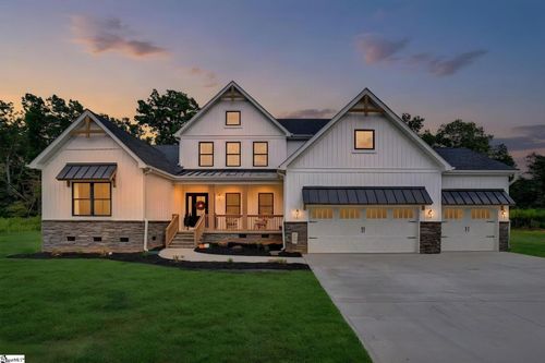 6118 Highway 81 N, Pelzer, SC, 29669-9147 | Card Image