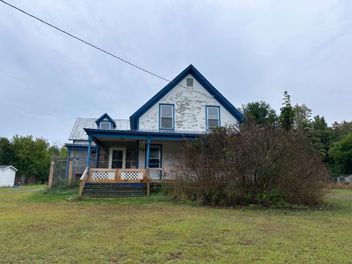 32 River St, Morrisonville, NY, 12962-9606 | Card Image