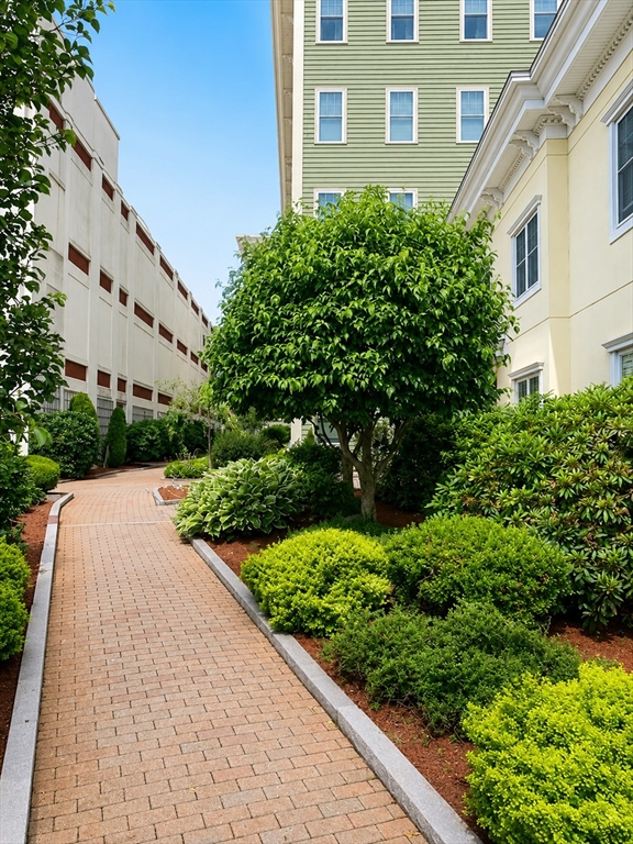 Residential Lease in Stoneham 2