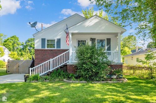 1303 Russell Ct, Port Huron, MI, 48060-2836 | Card Image