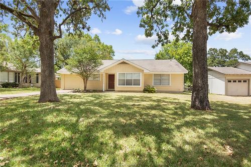 728 Mary Lake Dr, Bryan, TX, 77802-3111 | Card Image