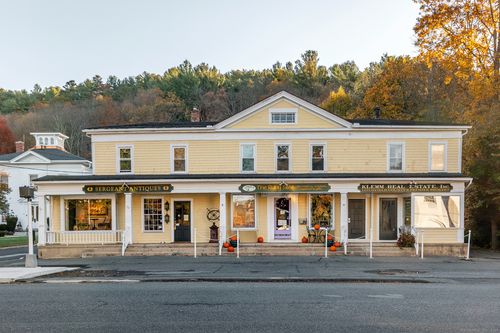 289 Main St S, Woodbury, CT, 06798-3447 | Card Image