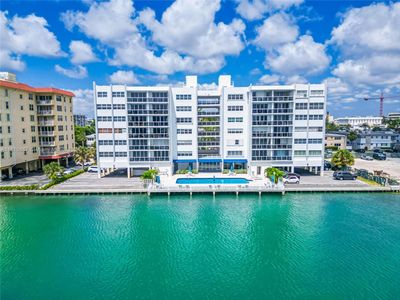 501S - 9381 E Bay Harbor Dr, Condo with 1 bedrooms, 1 bathrooms and null parking in Bay Harbor Islands FL | Image 3