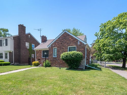 10825 Worden St, Detroit, MI, 48224-1163 | Card Image