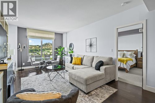 1208-2040 Springfield Rd, Kelowna, BC, V1Y9N7 | Card Image