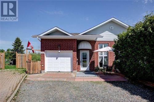132 Benita Blvd, Sudbury, ON, P3A5Z4 | Card Image