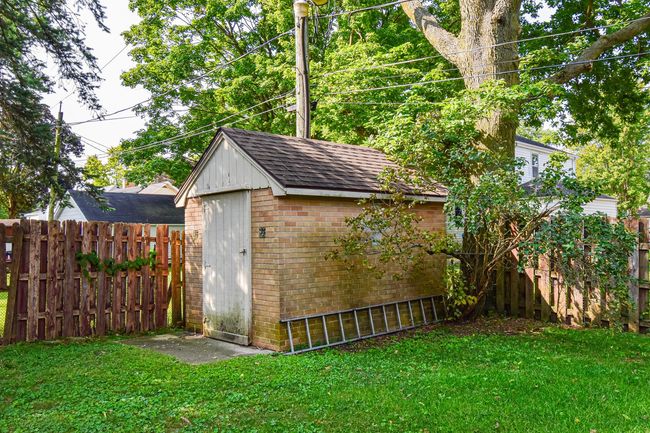 5 S Dixie Ln, House other with 3 bedrooms, 2 bathrooms and 2 parking in Pontiac IL | Image 39