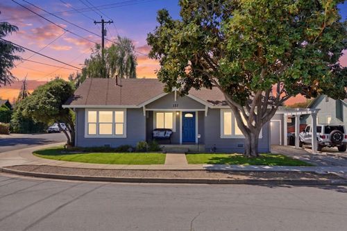 207 E Rincon Ave, Campbell, CA, 95008-2918 | Card Image