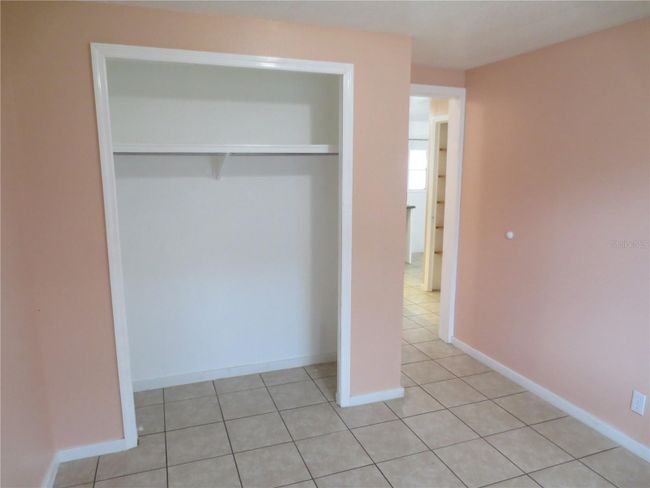 Twin Closets | Image 49